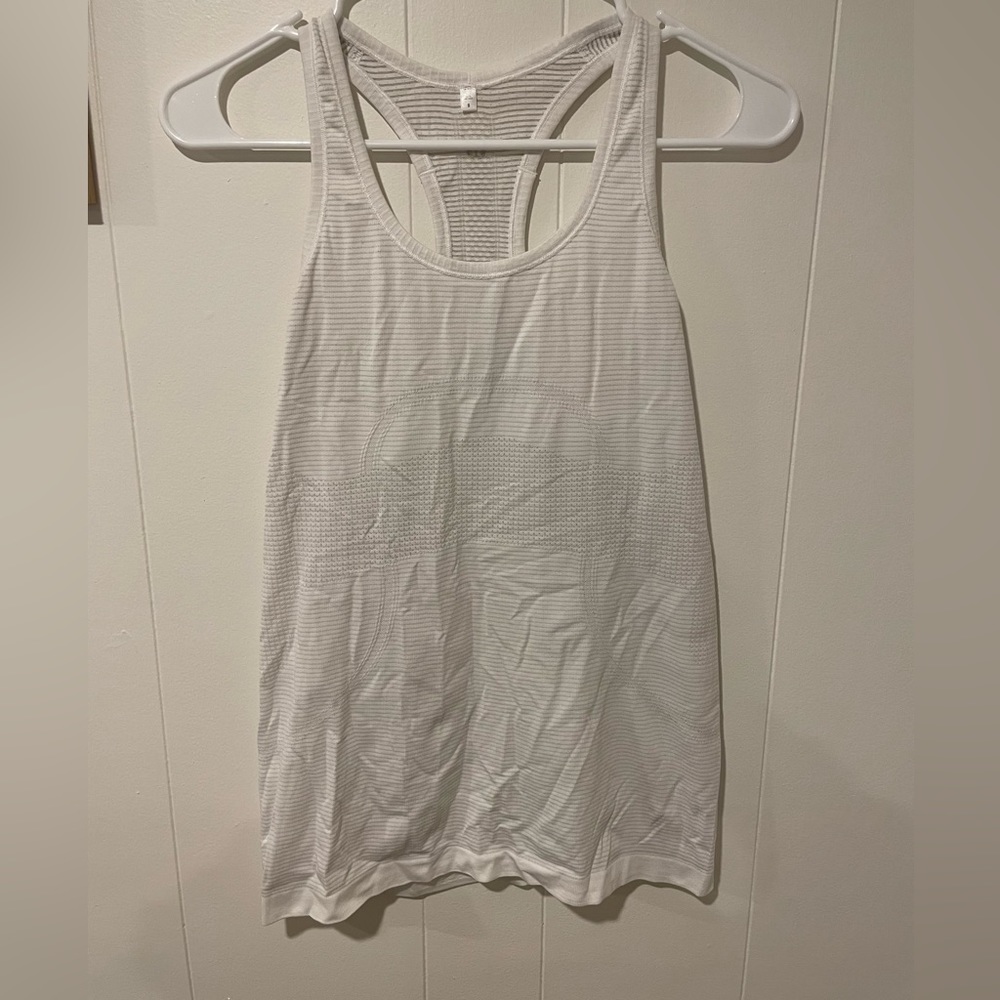 Lululemon white athletic tank top size 8